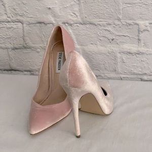 Steve Madden Blush Pink Velvet Pump